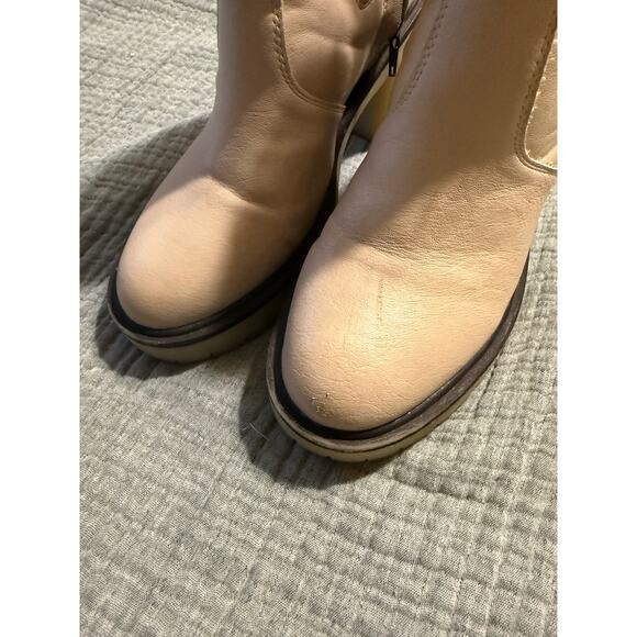 Oasis Society Beige Black Chelsea Panel Booties Size 7.5 - Picture 6 of 6